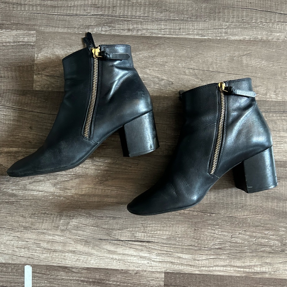Cole Haan Black Booties ♠️🖤 Bootie Ankle Boot Heel Short Zipper